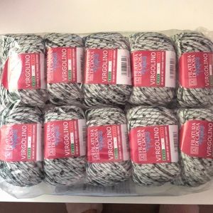 SOLD Filatura di Crosa Virgolino fancy ribbon yarn B & W - discontinued